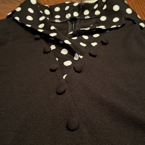 LUNAJANY BLACK DRESS WITH POLKA DOT TRIM. NWT. SIZE SMALL - Picture 4 of 9